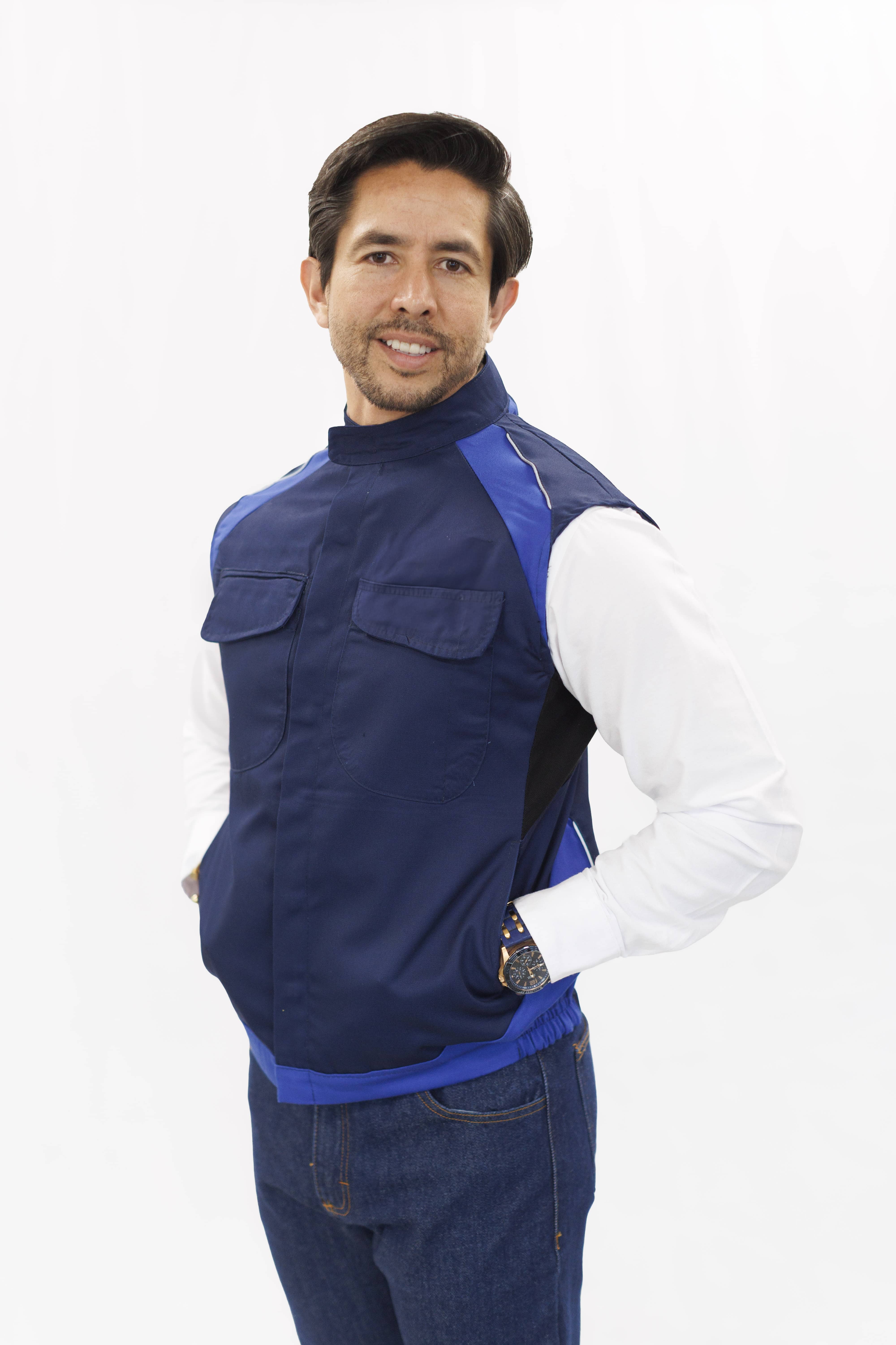 CHALECO SLIM UNISEX hover